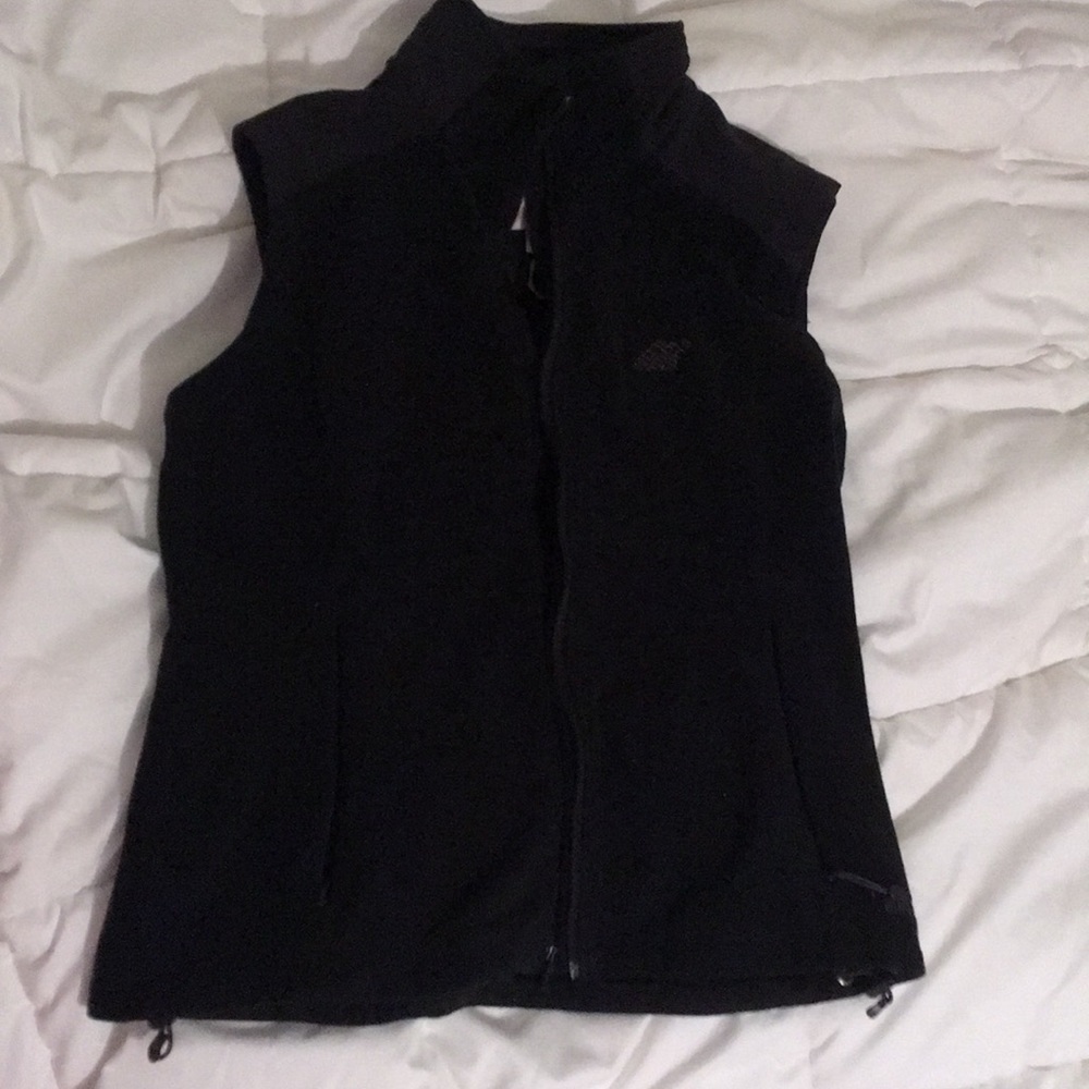 Eastern mountain sports black vest